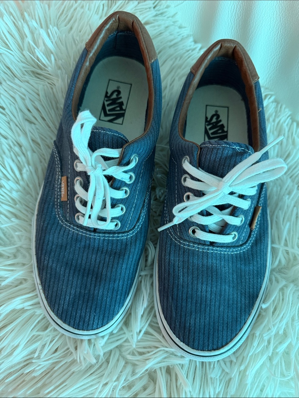 Vans Corduroy Low Top Sneakers in Dark Blue with White